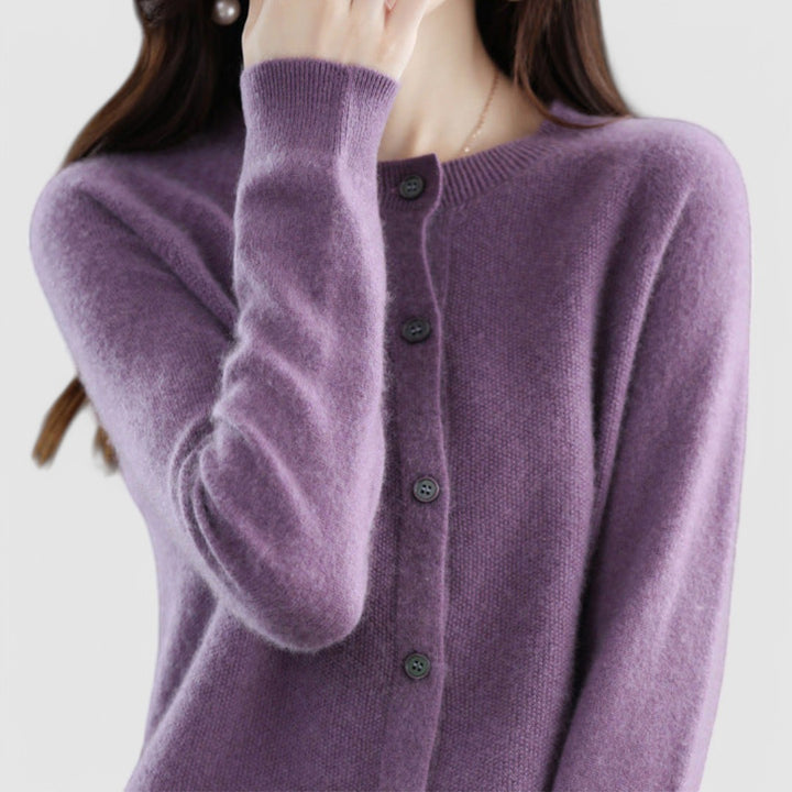 Catherine - Chic Cardigan