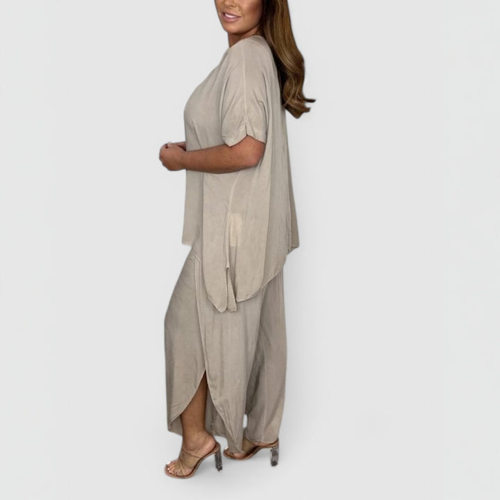 Isabella - Flowing Trousers Suit