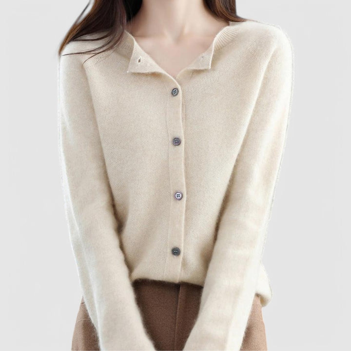 Catherine - Chic Cardigan